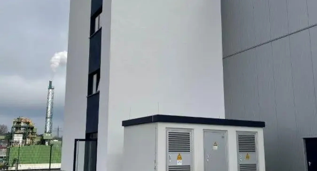 Außenputz (Wärme Dämmverbund System + Mineralwolle Dämmung) Lagerhalle in Bergkamen